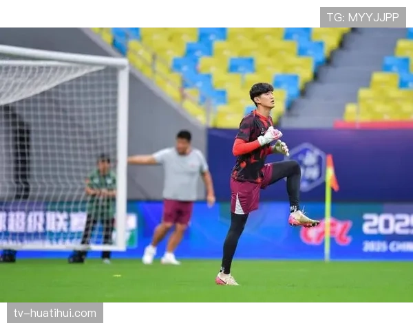 海港武磊替补角色效果显著，穆斯卡特根据比赛进程灵活调整锋线配置